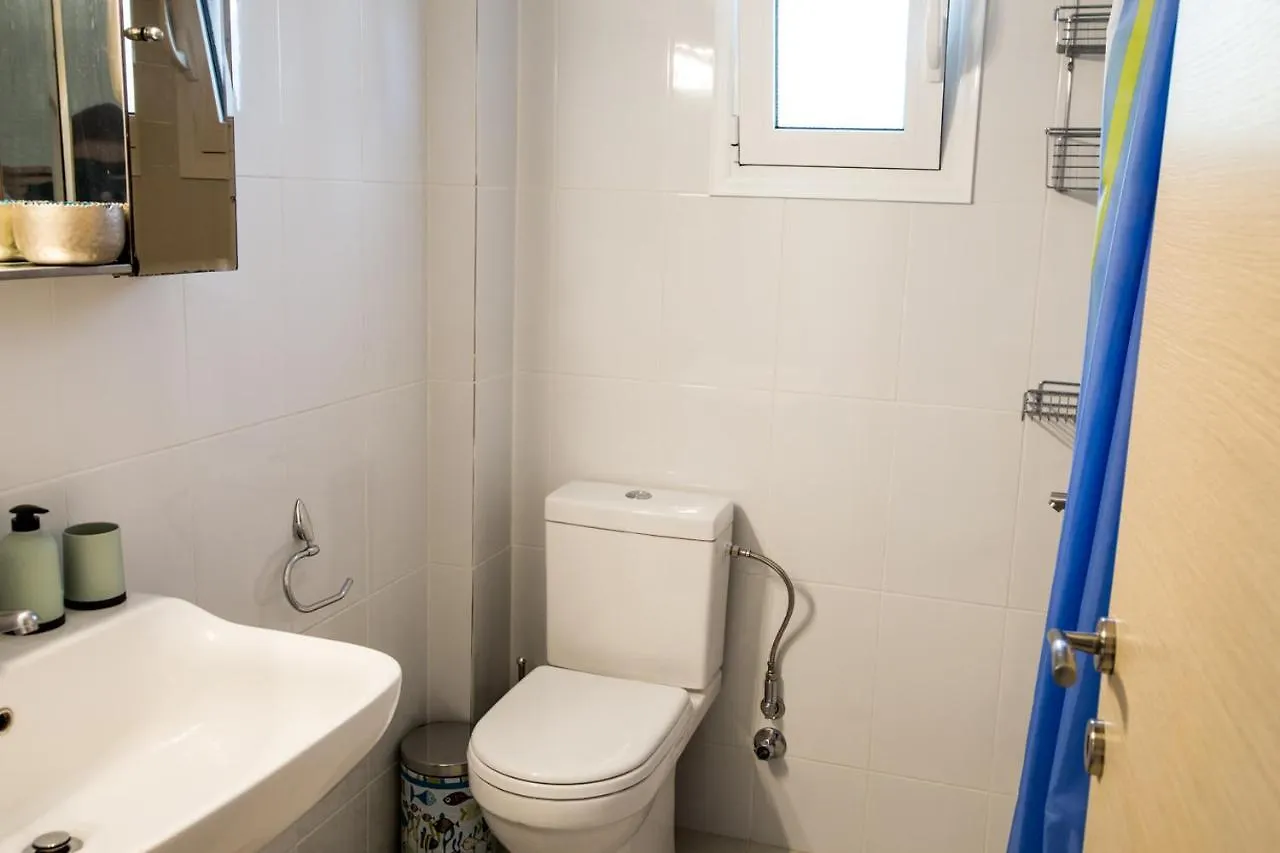 Blue Theros Apartments Paralia Dionysiou 0*,